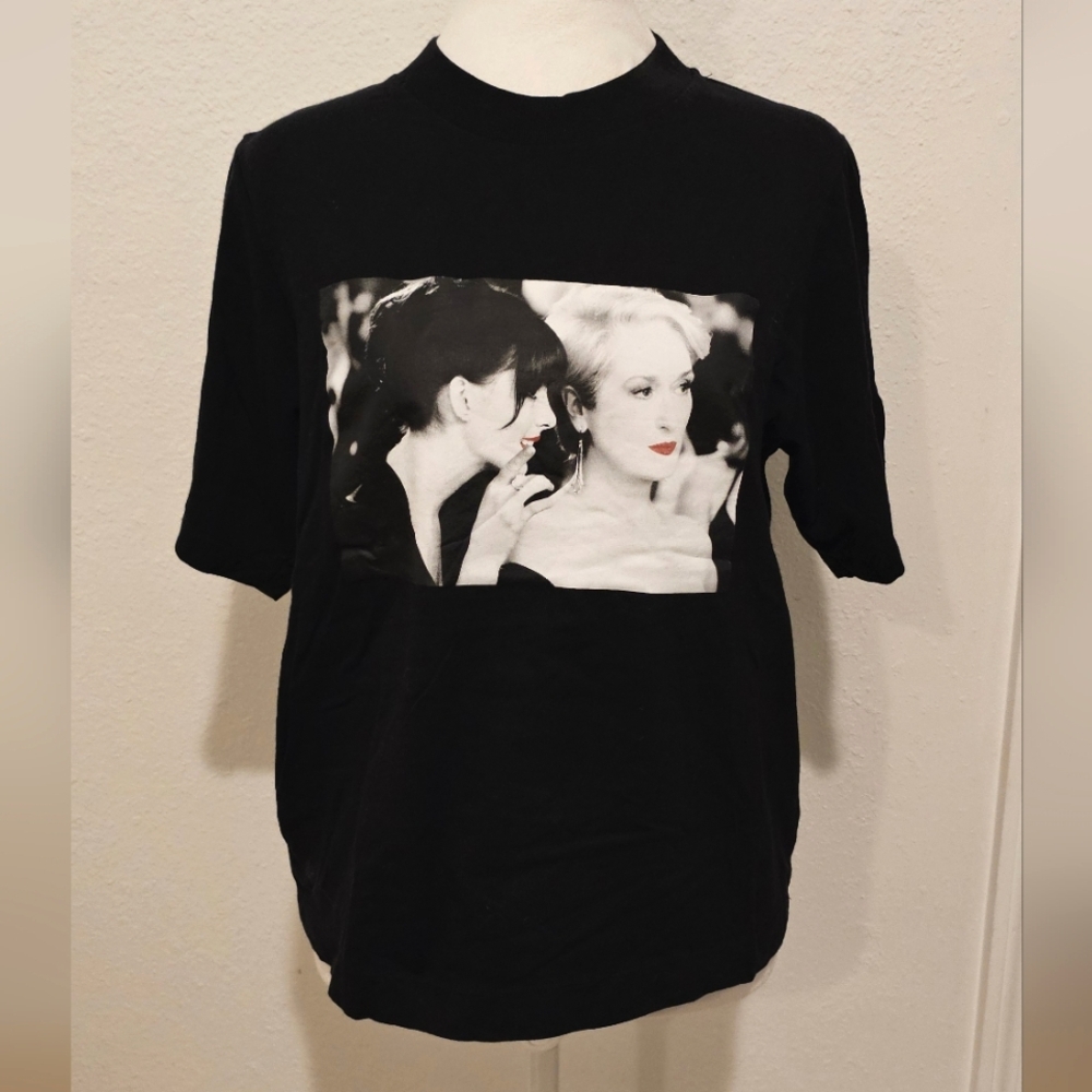 The Devil Wears Prada Black T-Shirt Size S